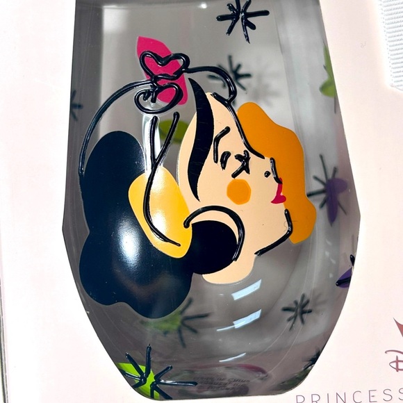 Disney Princess x Magenta - Snow White Hand Painted Glass Tumbler Set 🍎 - Picture 4 of 6